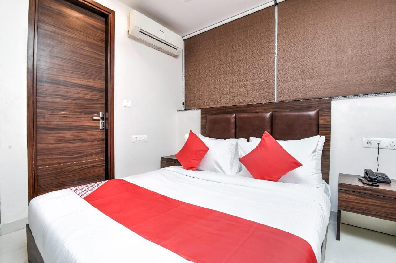 Oyo 77158 Hotel Swastik Palace Bhiwandi Екстер'єр фото